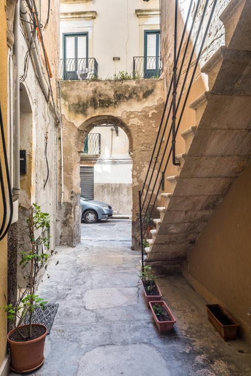 Ferienwohnung Ai Due Cortili Trapani Exterior foto